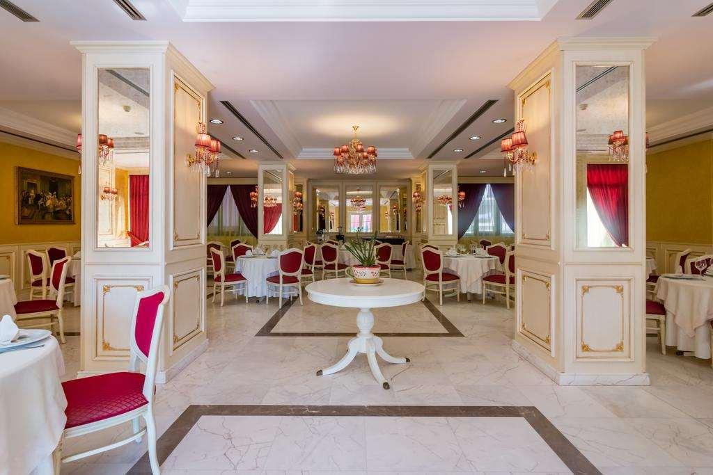 Fieri Hotel Фиери Ресторан фото